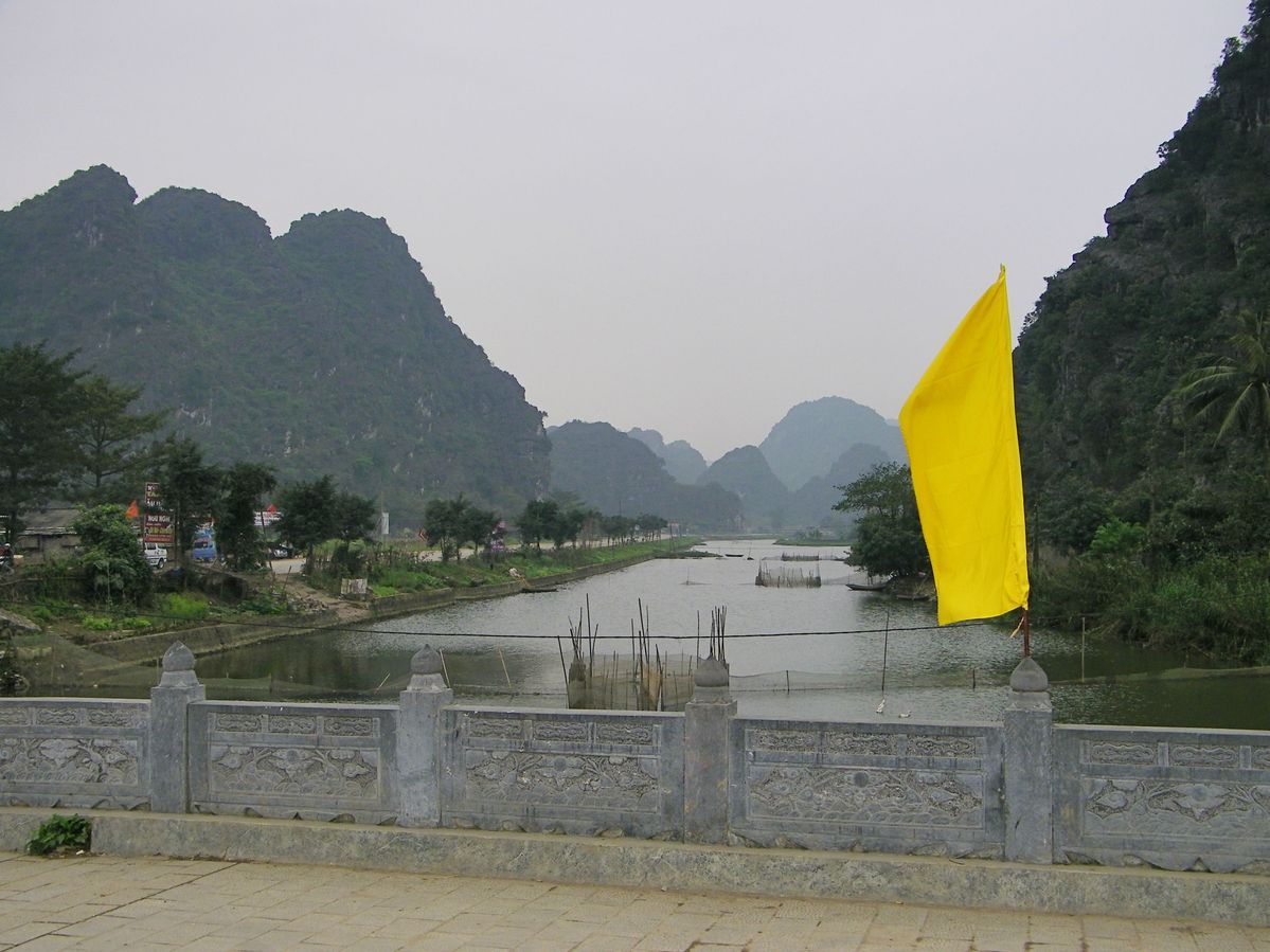 100_0259 Halong bay land.  the yellow flag.jpg