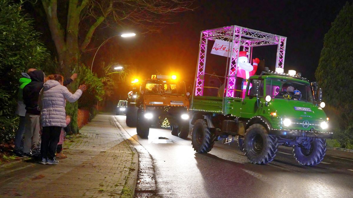 Der Nikolaus war mit einem älteren Unimog unterwegs